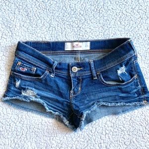 Women’s hollister Jean shortie shorts size 24
